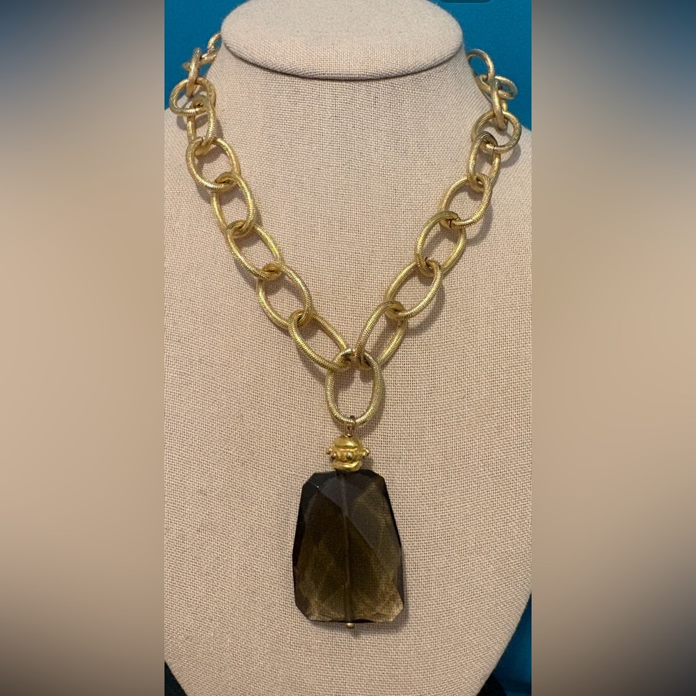 Susan Shaw necklace gold tone chain large 1”x 2” Smokey Quartz 16-19” Wow!